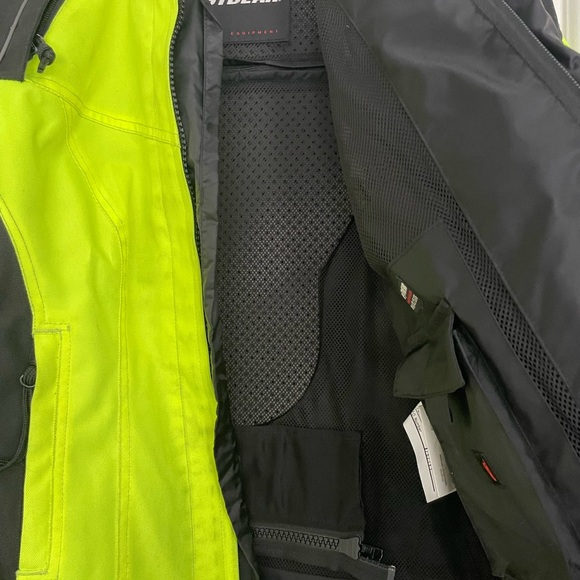 womens motorcycle jacket - Picture 2 of 7